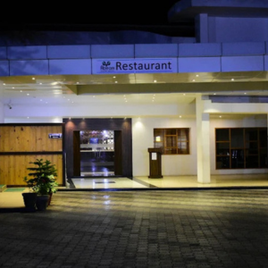 arcot woodlands hotel