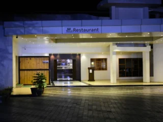 arcot woodlands hotel